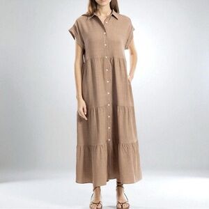 MAX STUDIO Short Sleeve Tiered Maxi
Shirtdress in Heathered Mushroom (S)